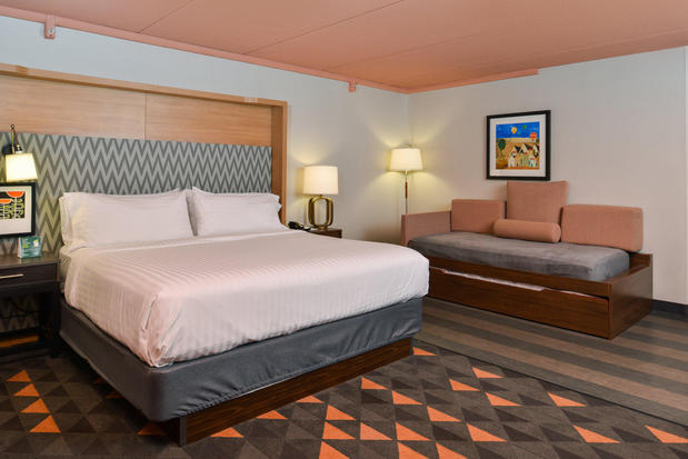 Images Holiday Inn Auburn-Finger Lakes Region by IHG