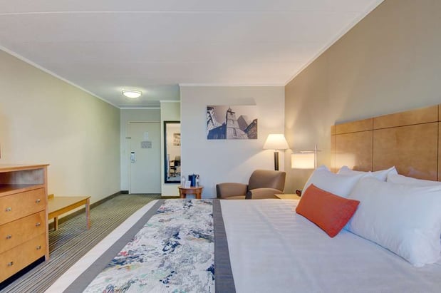 Images Best Western Plus Waltham Boston