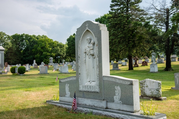 Images Saint James Cemetery