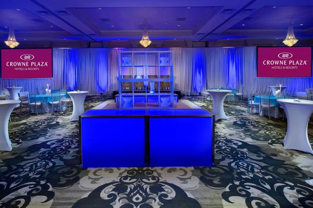 Images Crowne Plaza Portland-Downtown Conv Ctr by IHG