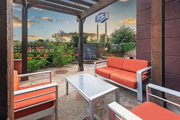 Images Hampton Inn & Suites Houston Heights I-10