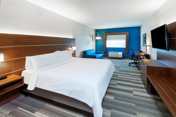 Images Holiday Inn Express & Suites del Rio by IHG