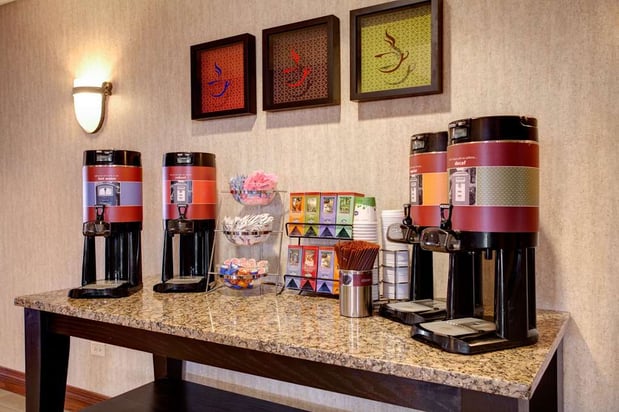 Images Hampton Inn & Suites Chicago Addison