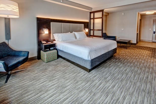 Images Holiday Inn Express & Suites Jackson Northeast by IHG