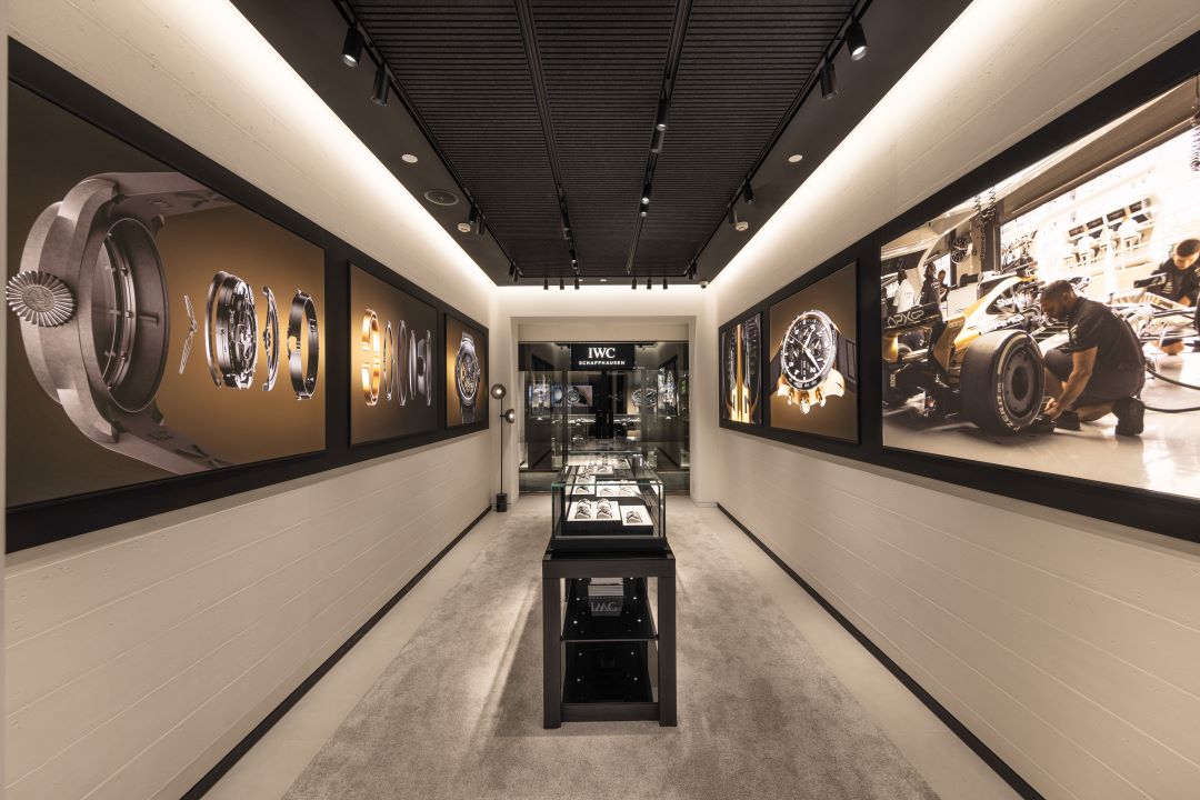 IWC Schaffhausen Boutique - Hanoi Metropole