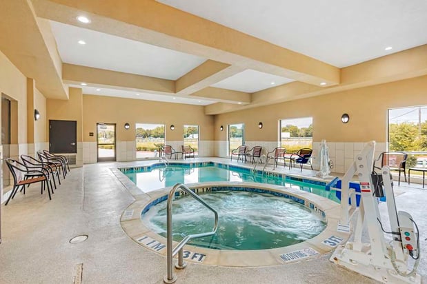 Images Best Western Plus Burleson Inn & Suites