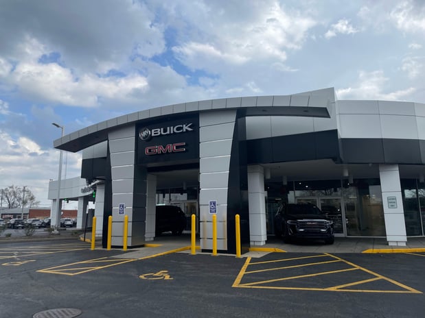 Images Napleton Buick GMC Crystal Lake