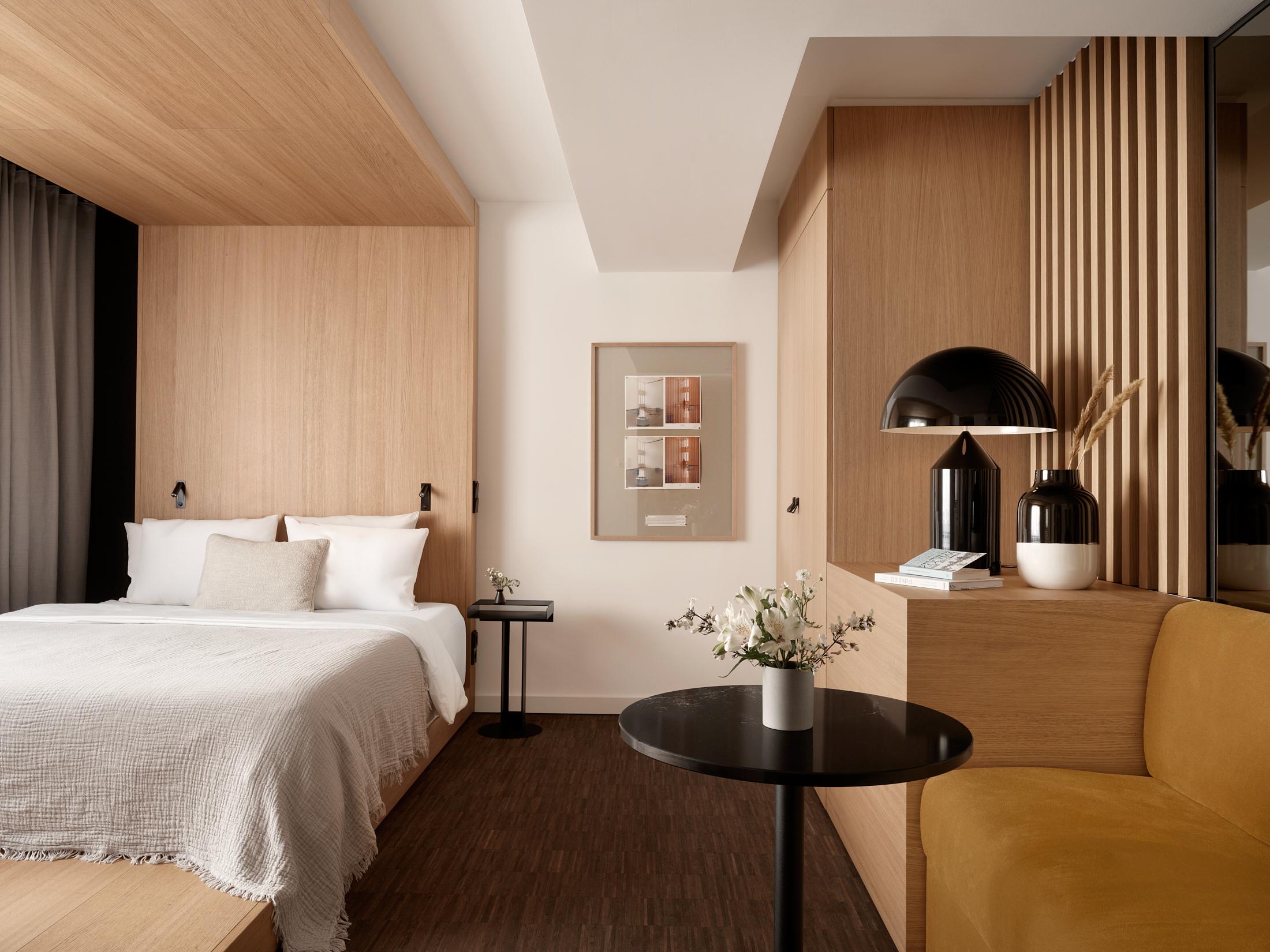 Bob W Münchner Freiheit, Hohenzollernstraße 9 in München