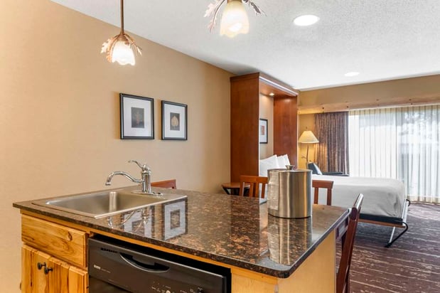 Images Best Western Premier The Lodge on Lake Detroit