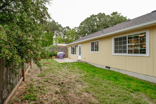 Images Kristin Knutson, Realtor | Premiere Property Group