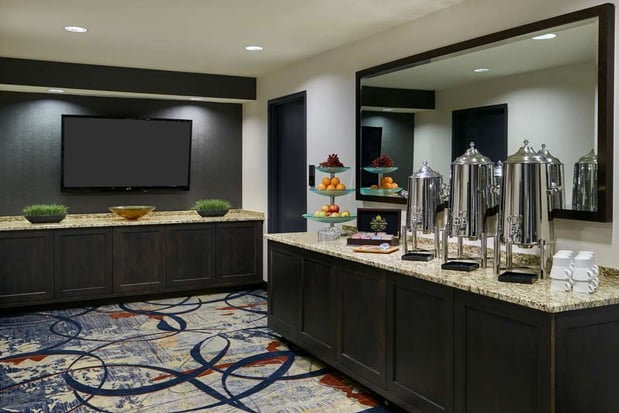 Images The Inn at Penn, a Hilton Hotel