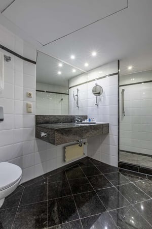Superior Room - Bathroom