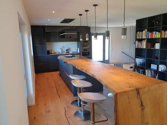 lax hausgeräte GmbH & Co. KG, Hohenstaufenring 47-51 in Köln