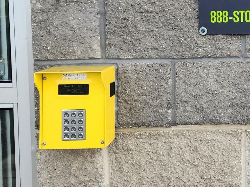 Extra Space Storage Image