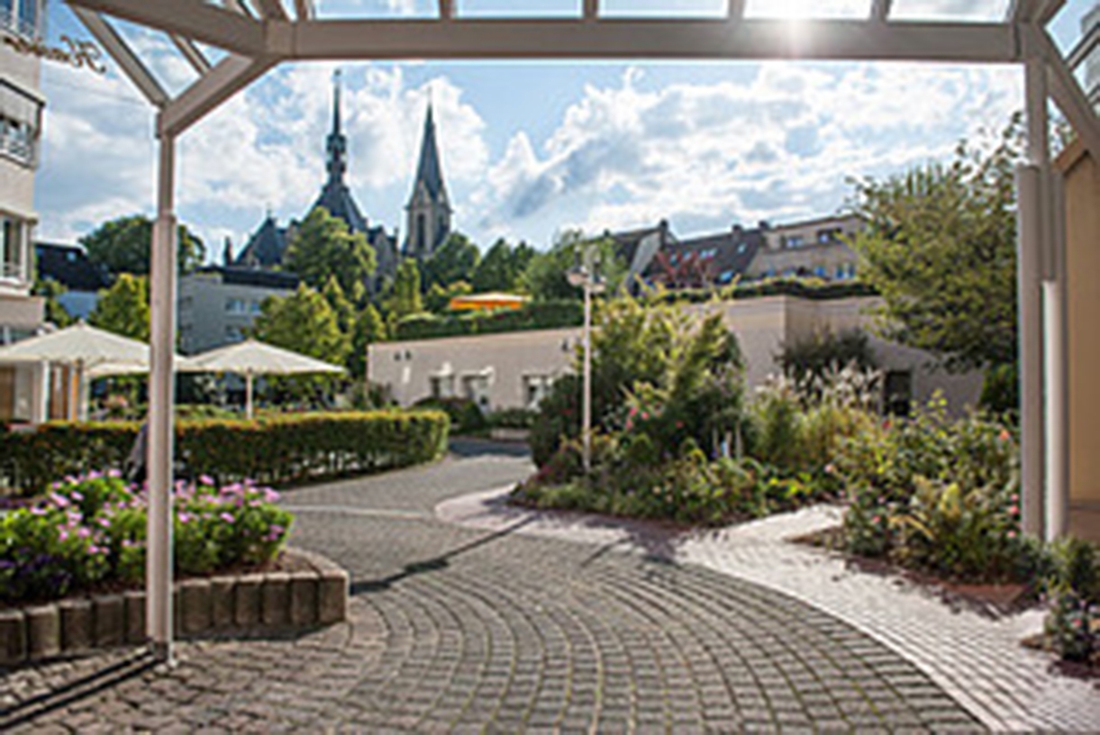 Kaiser-Otto-Residenz Essen GmbH, Scheidtmanntor 11 in Essen