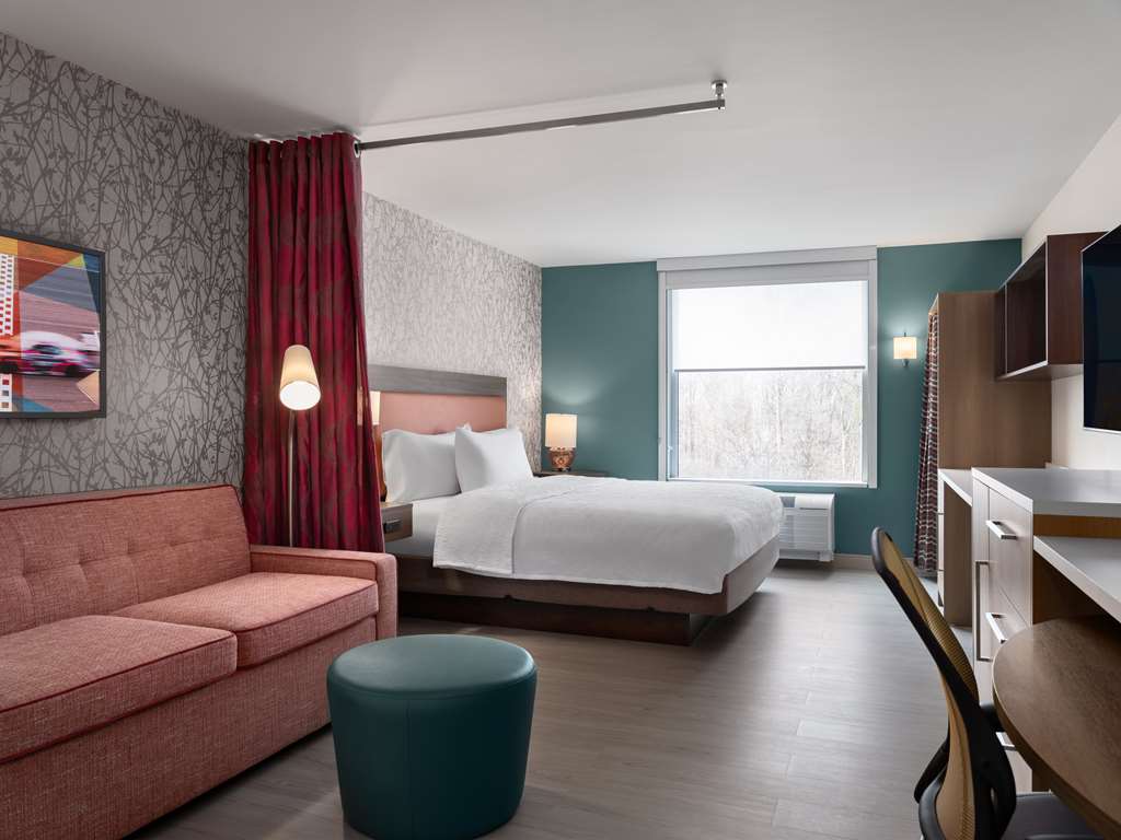 Guest room