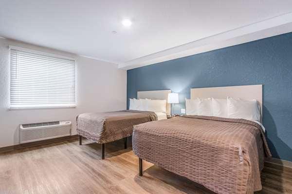 Images WoodSpring Suites Doral Miami Airport