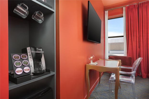 Images Angad Arts Hotel St. Louis, Tapestry Collection by Hilton