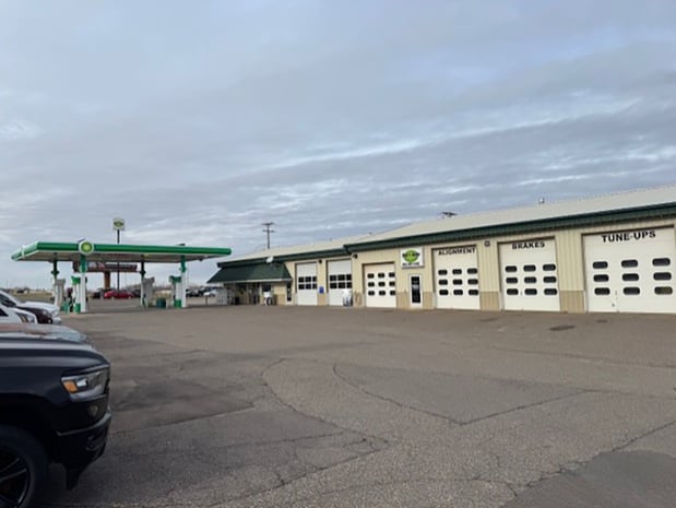 Images Don's Auto Service and Repair - BP Gas Station