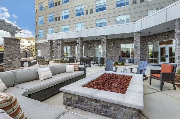 Images DoubleTree by Hilton Greenville Woodruff Road