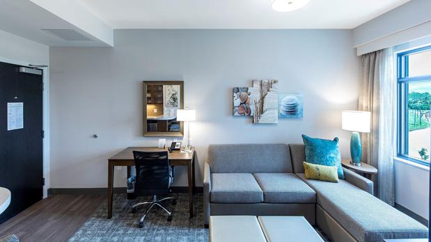 Images Staybridge Suites Naples - Marco Island by IHG
