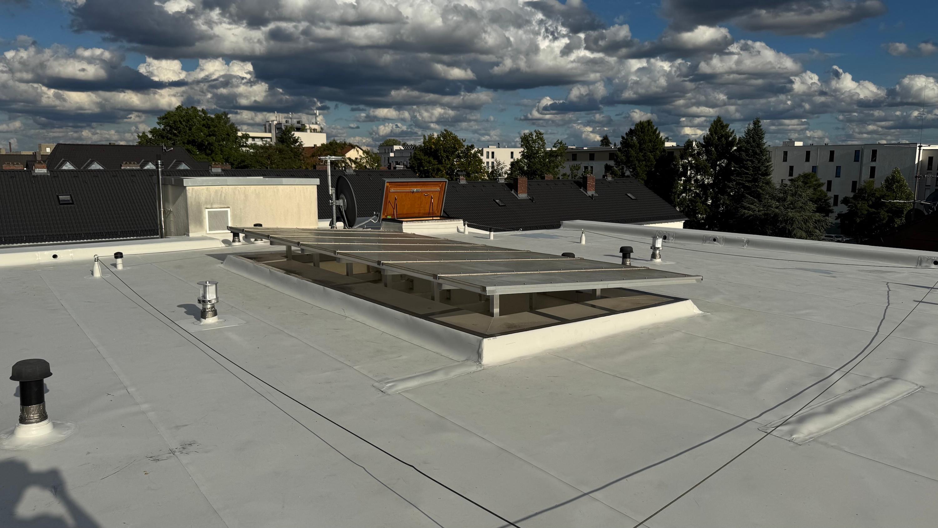 Dachdecker. Shvets Bau GmbH, Mühlengasse 8 in Heiligenstadt