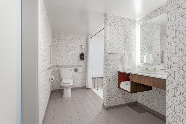 Images Holiday Inn Columbus by IHG