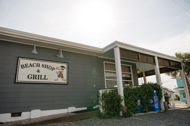 Images Beach Shop & Grill