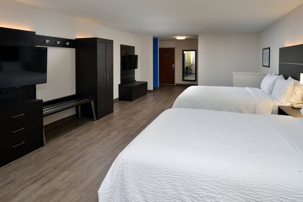 Images Holiday Inn Express & Suites Carthage by IHG