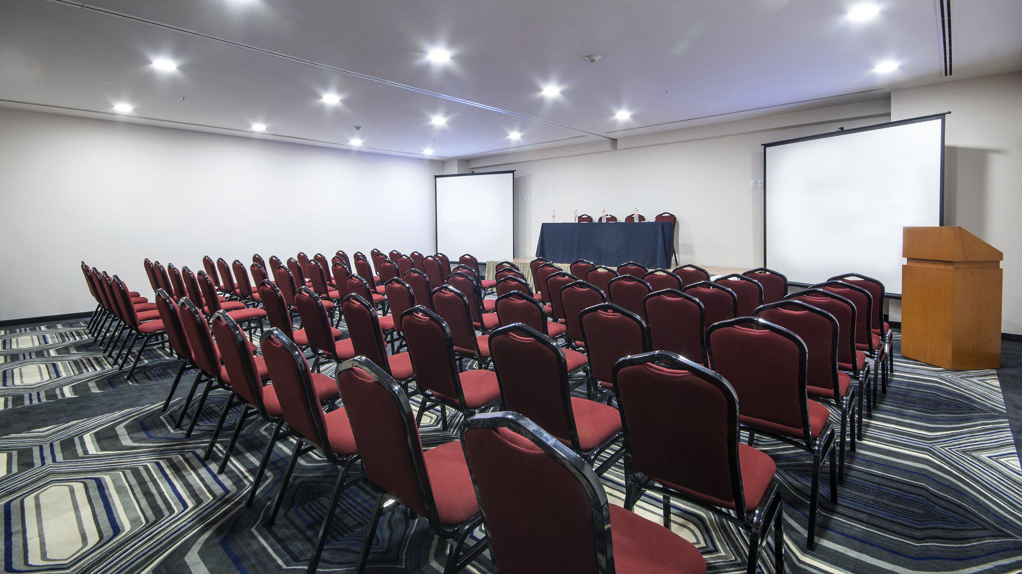 Images Holiday Inn Express Mexico - Toreo by IHG