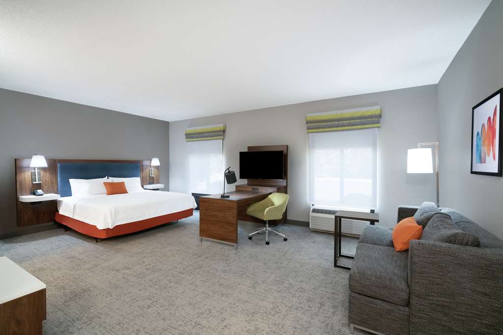 Guest room