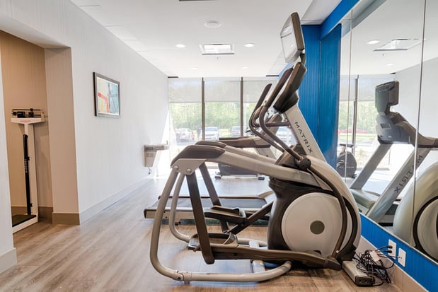 Images Holiday Inn Knoxville N - Merchant Drive by IHG