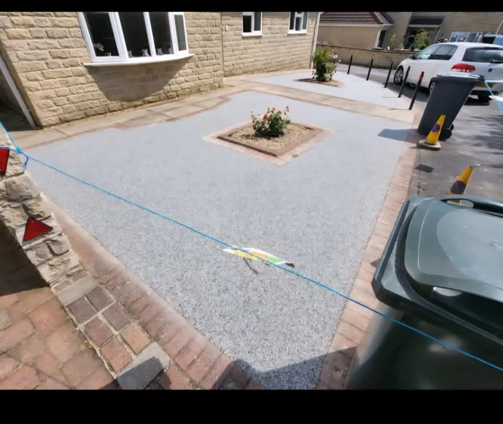 Images DH Landscaping & Building SVCS