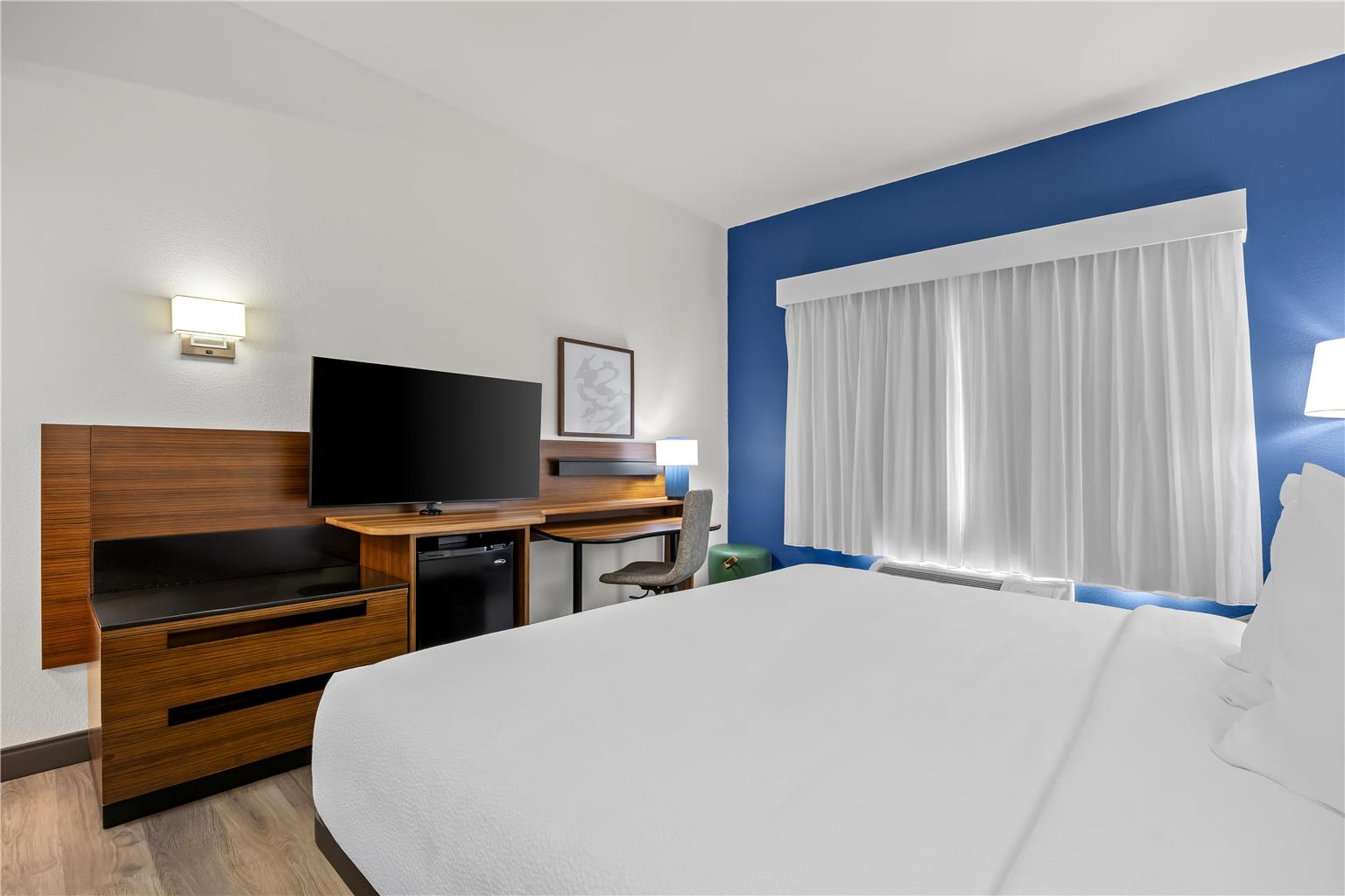Guest room 