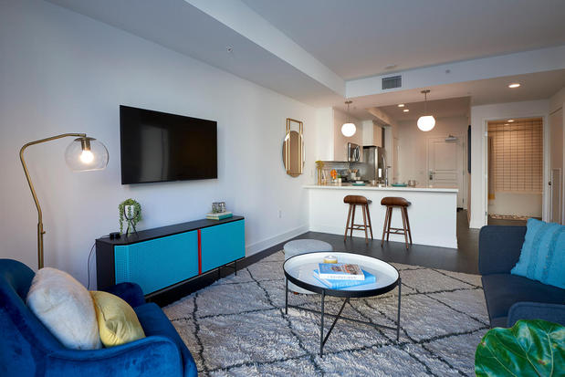 Images Sentral DTLA at 755 S. Spring