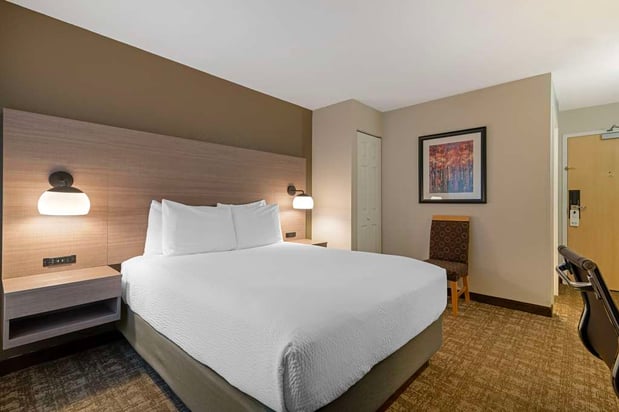 Images Best Western Plus Windjammer Inn & Conference Center