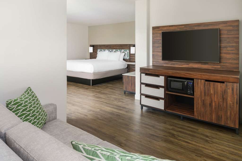 Guest room amenity 