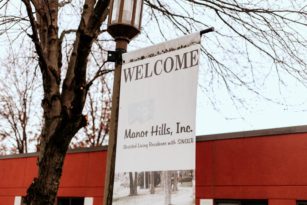 Manor Hills A Willow Ridge Senior Living Community, 4192B Bolivar Rd