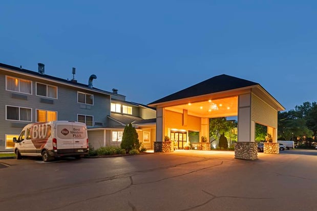 Images Best Western Plus Windjammer Inn & Conference Center