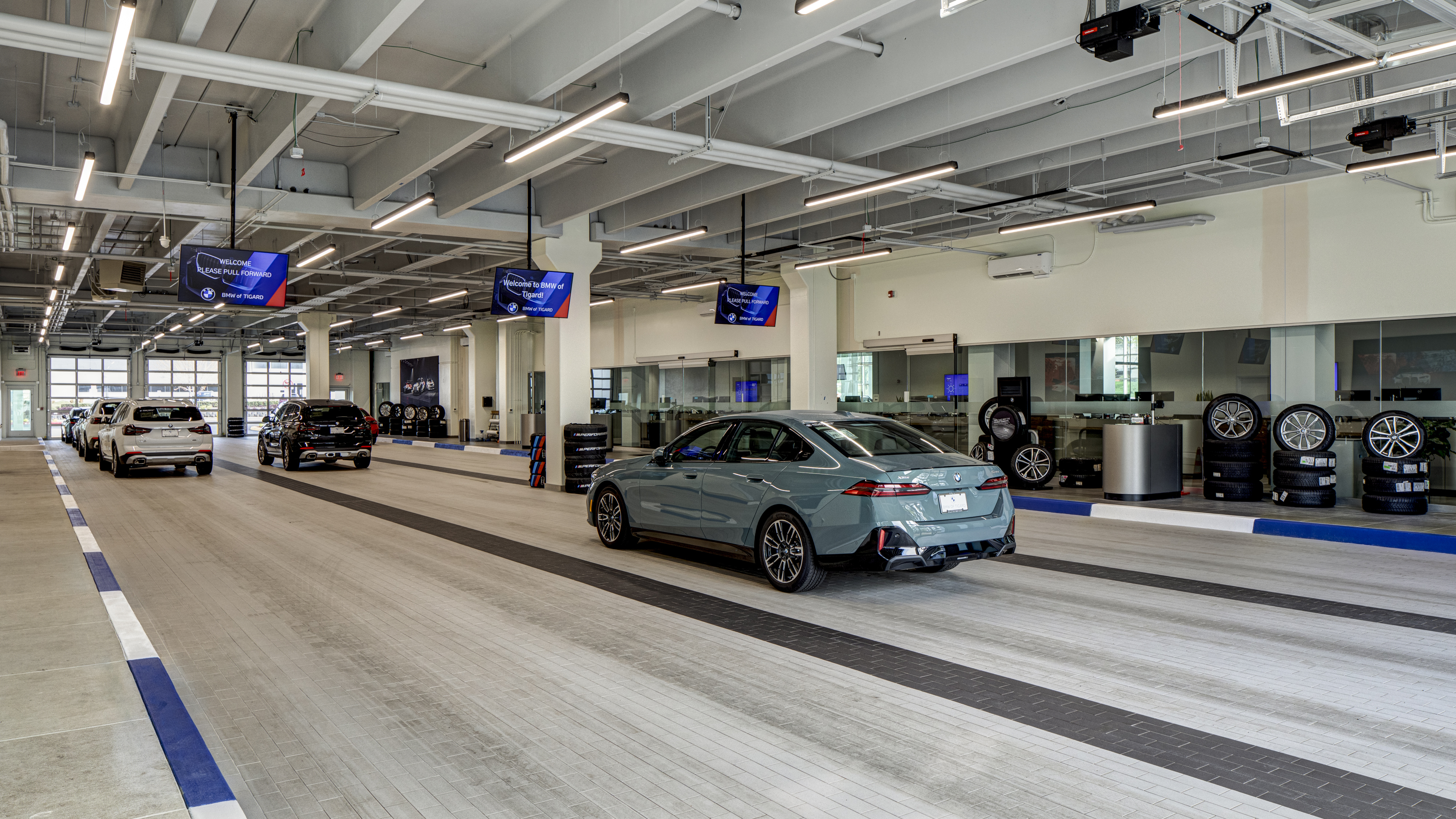 Service Center at BMW of Tigard interior