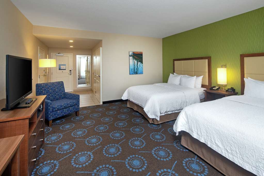 Images Hampton Inn by Hilton Halifax Downtown
