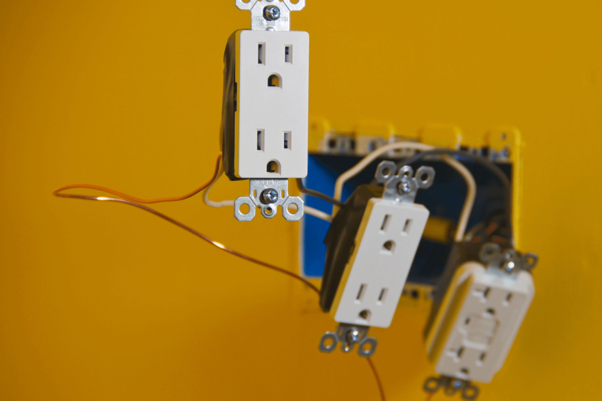Electrical Outlet Electrician