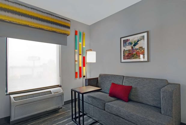 Images Hampton Inn & Suites Syracuse Dewitt