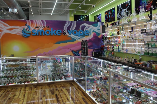 Images World of Smoke & Vape - Lake Park