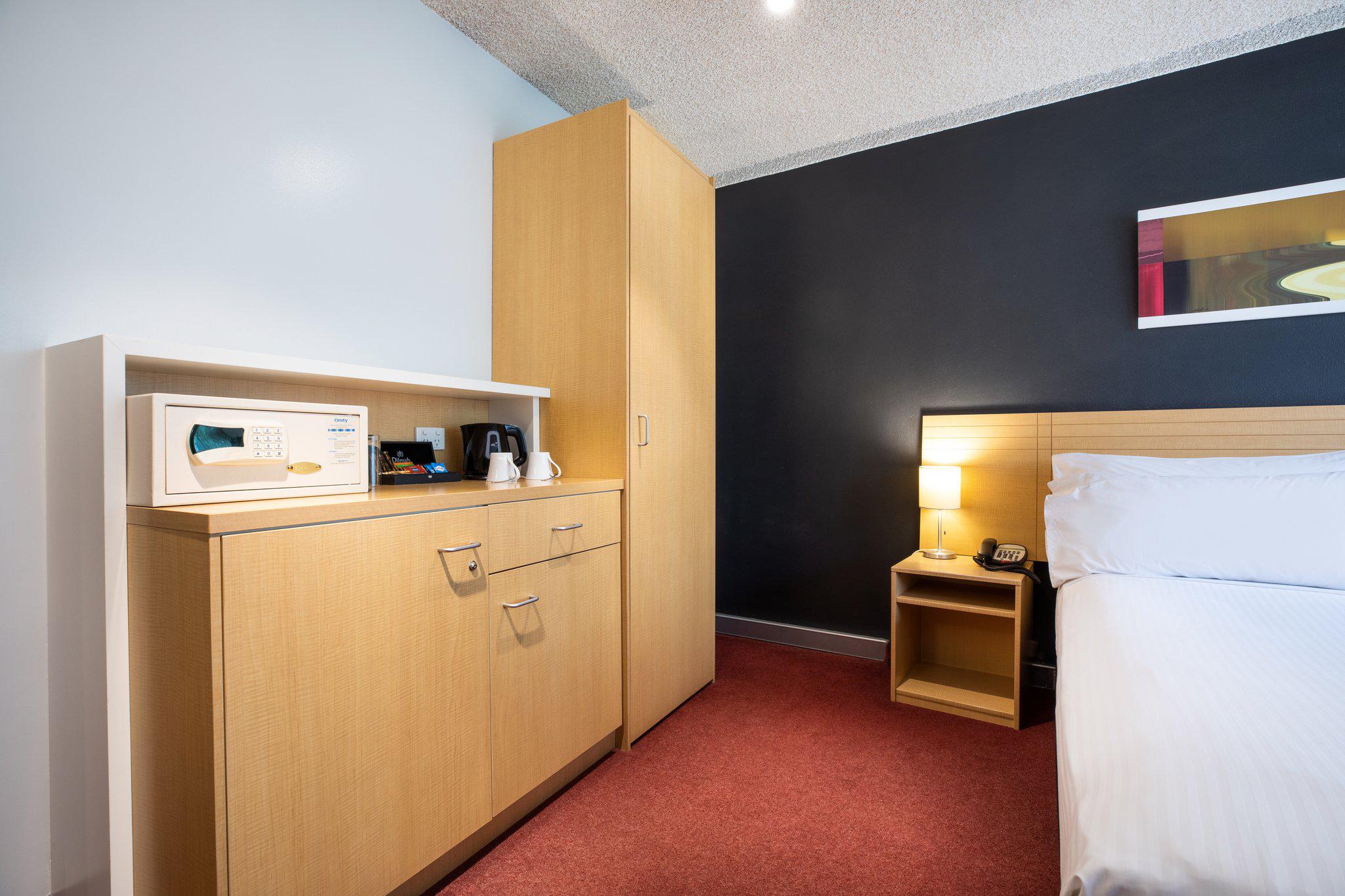 Images Holiday Inn Melbourne Airport, an IHG Hotel