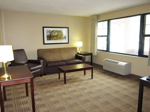 Images Candlewood Suites Southfield - Detroit by IHG