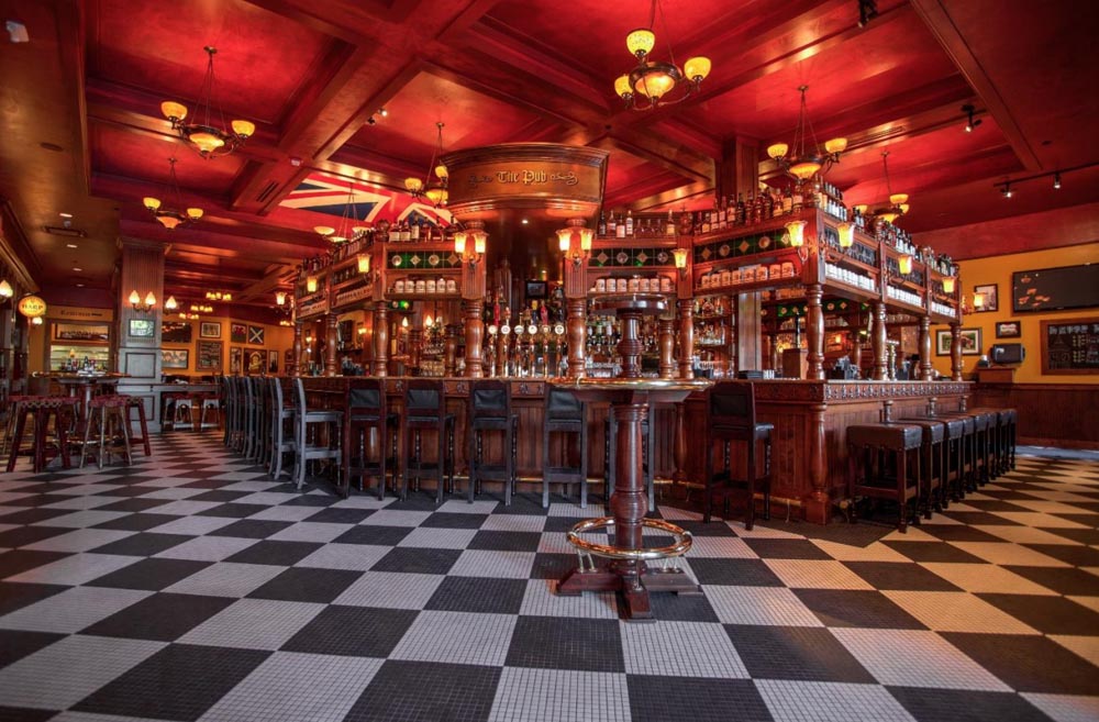 The Pub Orlando has a full bar featuring specialty cocktails, mocktails, wine, bottled & draught bee 