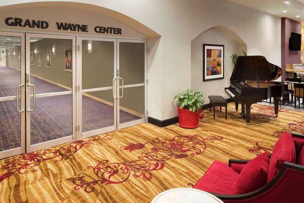 Images Hilton Fort Wayne at the Grand Wayne Convention Center