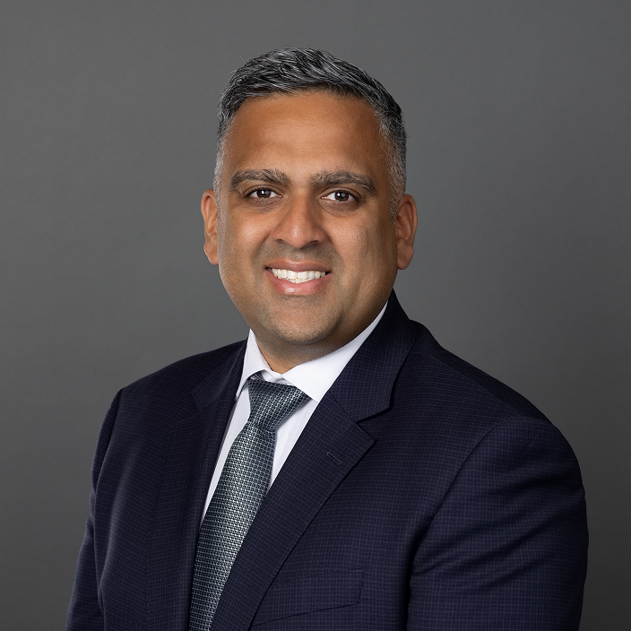 Ahsen Ansari headshot.