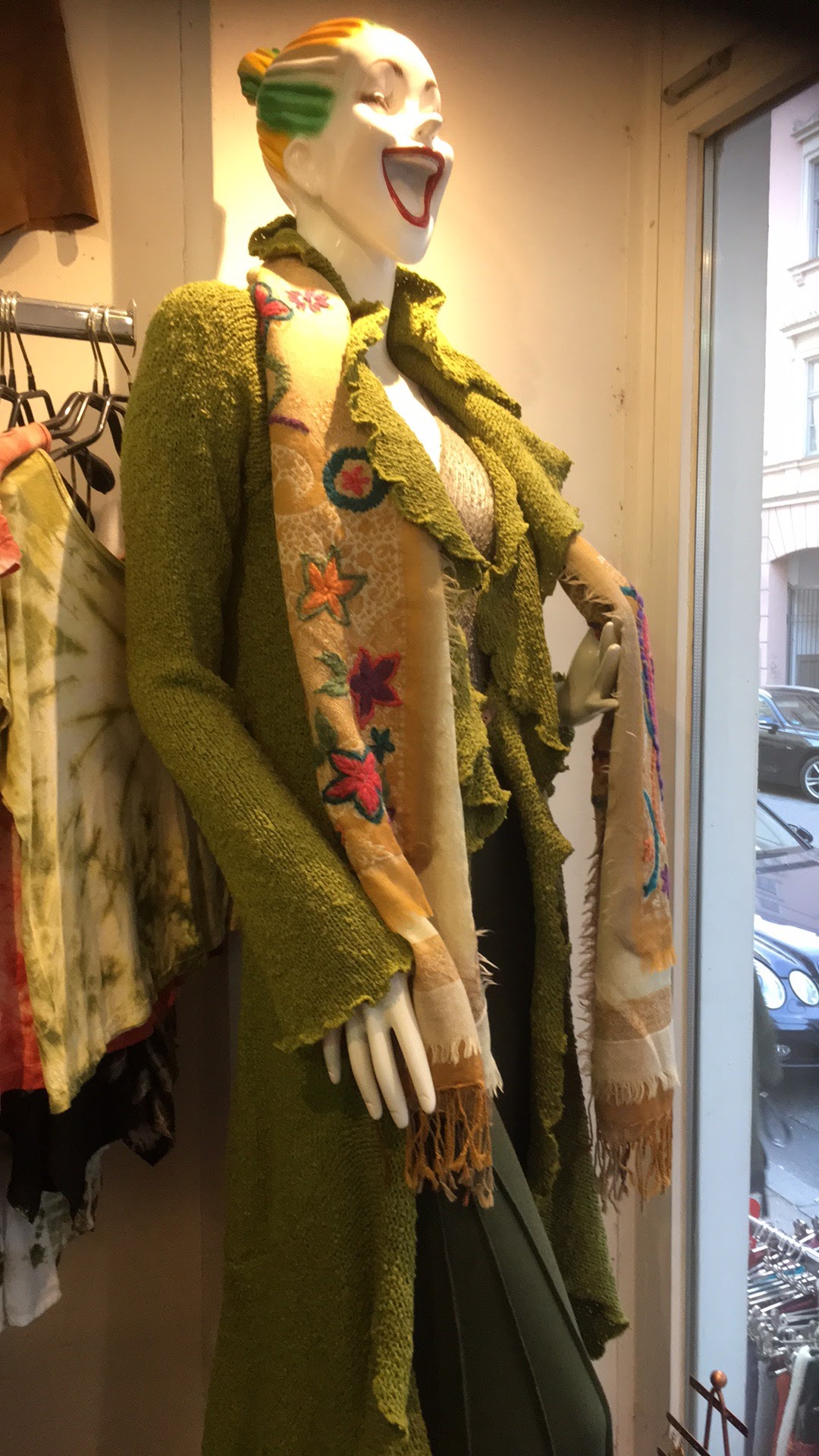 MOTHER EARTH - Nachhaltige faire Modeboutique, Schönstraße 91 in Berlin